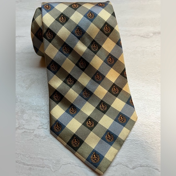 BANANA REPUBLIC yellow blue plaid crescent tie. - Picture 2 of 5